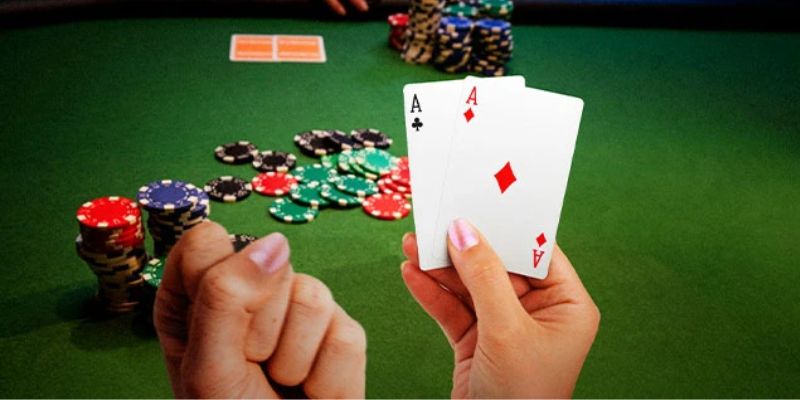 Luật tham gia chơi poker online iWin